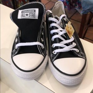 Shoes size8.5 woman’s men’s size 7